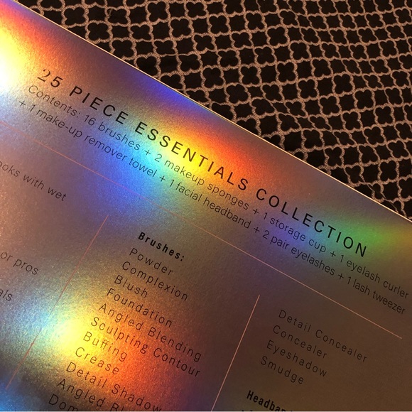 Grand Luxe 25 Piece Essentials Collection MakeUp Brushes Headband Tik Tok Viral - Picture 2 of 13